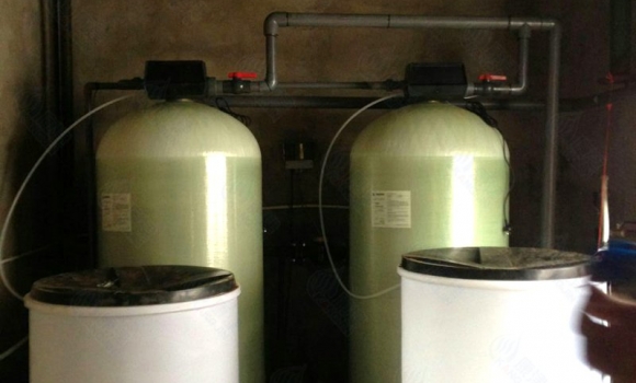 锅炉软水器,锅炉软化水装置,离子交换器,锅炉软化水设备10吨/每小时-永兴集团KJ-KF-E2-900（美国富莱克控制阀2850#6）