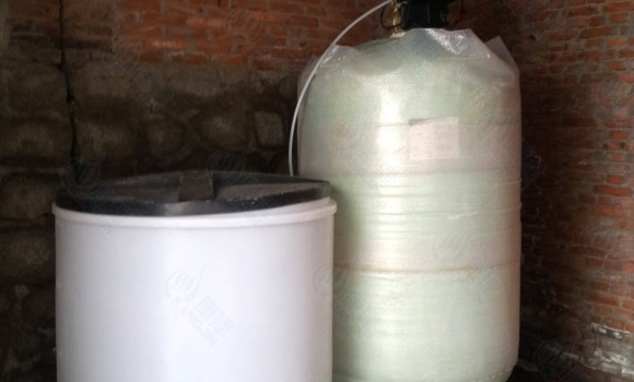 锅炉软水器,锅炉软化水装置,离子交换器,锅炉软化水设备20吨/每小时-永兴集团KF-KF-/E2-1000 单阀单罐（美国富莱克控制阀2900#7） 